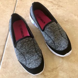 Women’s Skechers